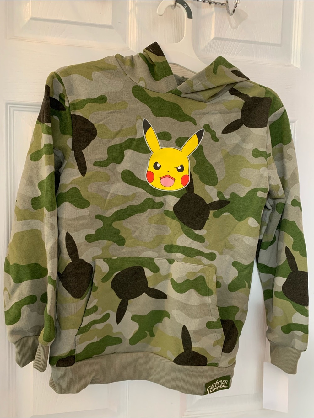 Pokemon NWT’s boy’s size medium hoodie with pockets